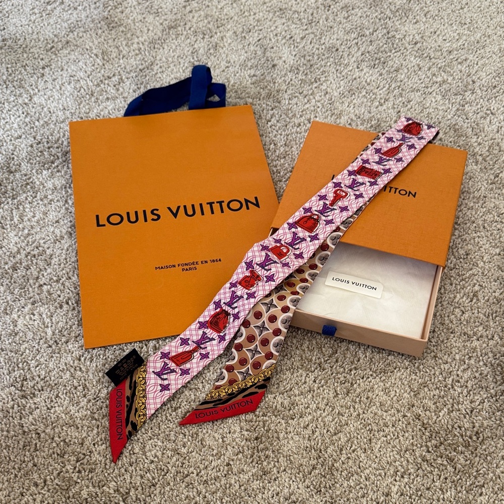 Louis Vuitton BB Bandeau Multicolor Silk Scarf with bag and box - Picture 8 of 9